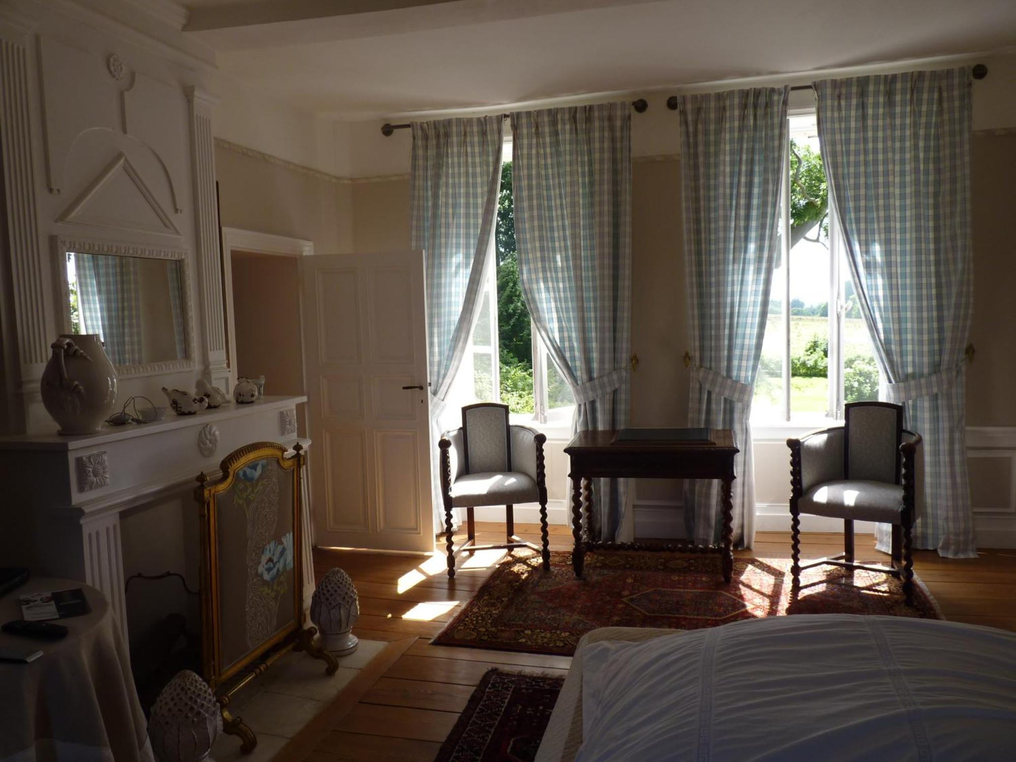 Chambres D'Hotes Le Petit Sully Sully  Exterior photo